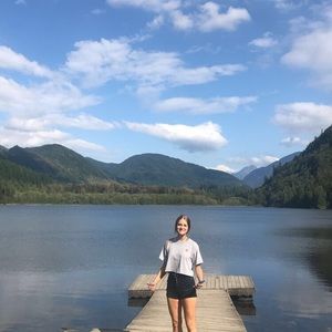 Meet your Posher, Mya